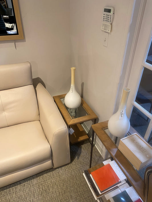Collection Finesse Table Chair Side